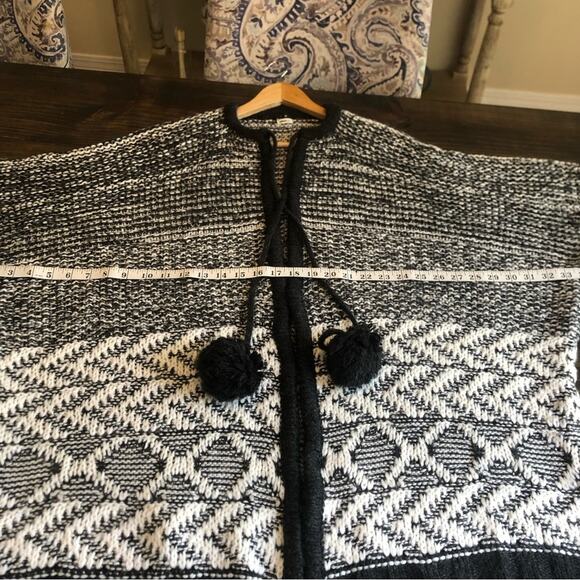 Aerie Sweater Women’s Wool Poncho Southwest Oversized Boho Bohemian Chunky - Picture 5 of 13
